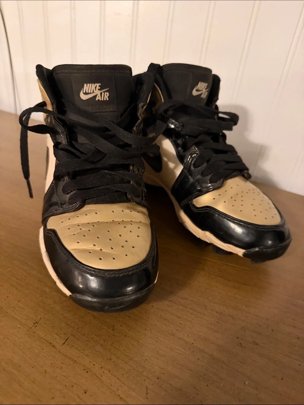 Nike Kids Black, Gold and White High-Top Sneaker cleats